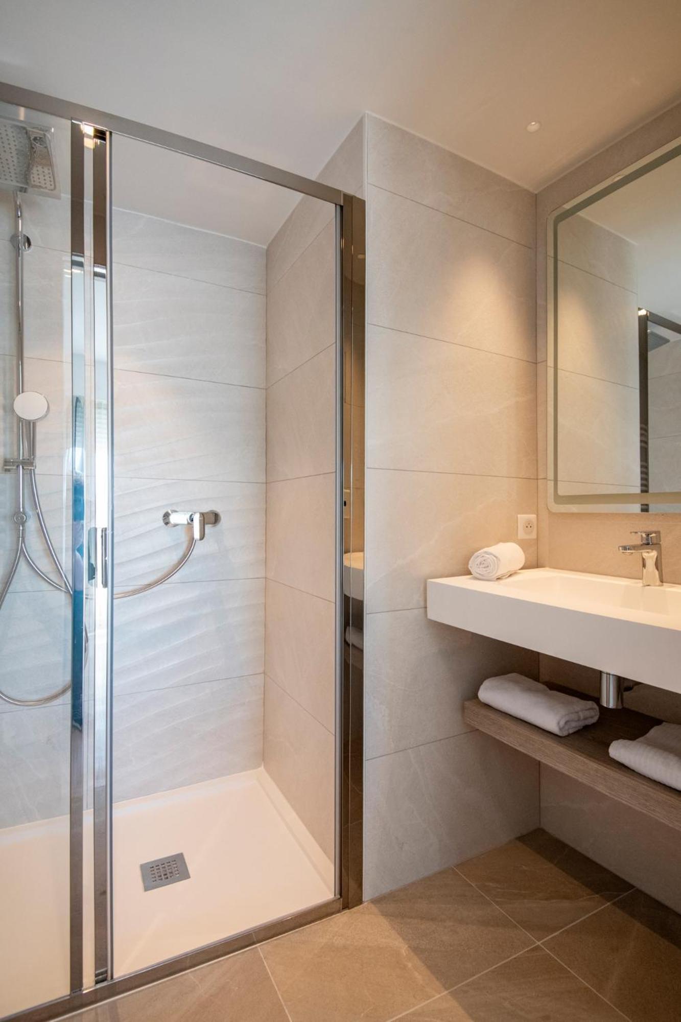 Residence Hoteliere Chambord Au Coeur De Menton - Entierement Renovee Eksteriør bilde